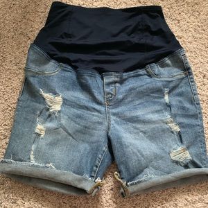 Brand new maternity shorts